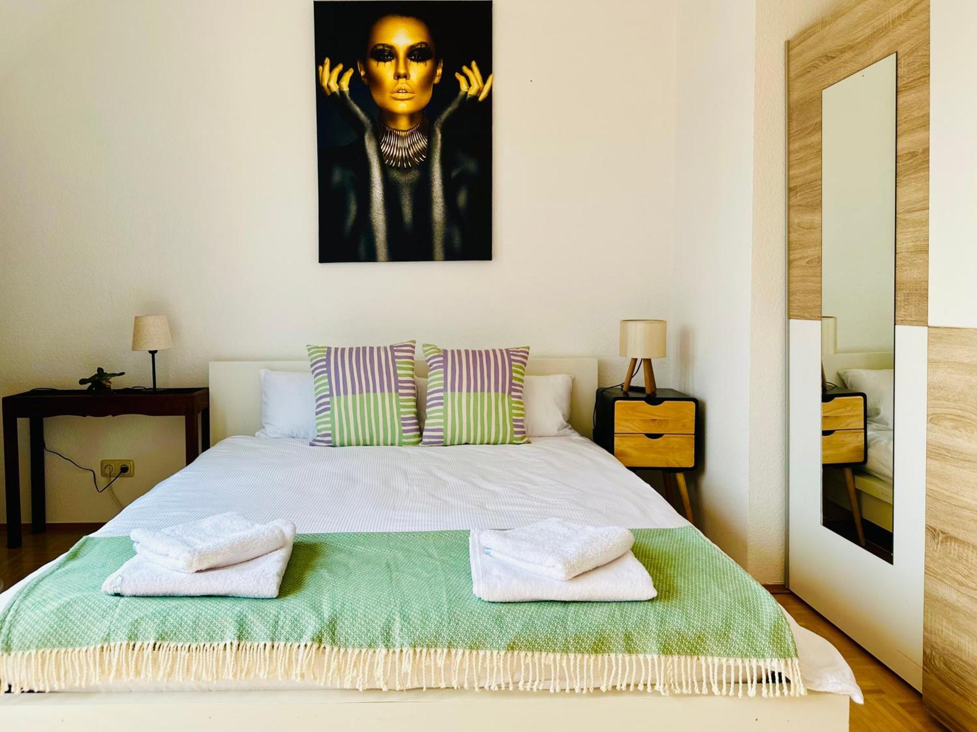 Massive Karli Loft - Over 130 Meters Floor Space - Home Theater Room - 4 Private Sleeping Areas - Best Location In Lipsia Esterno foto